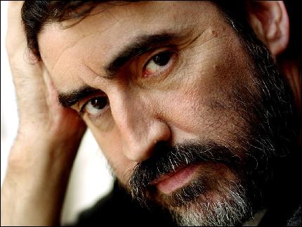 alfred_molina004 (1000x750, 133 kБ...)